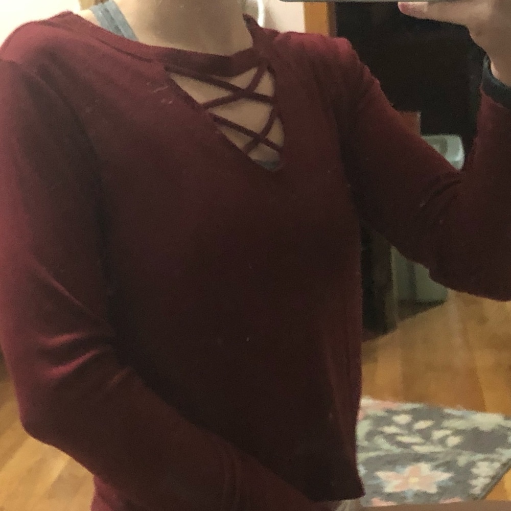 Hollister top